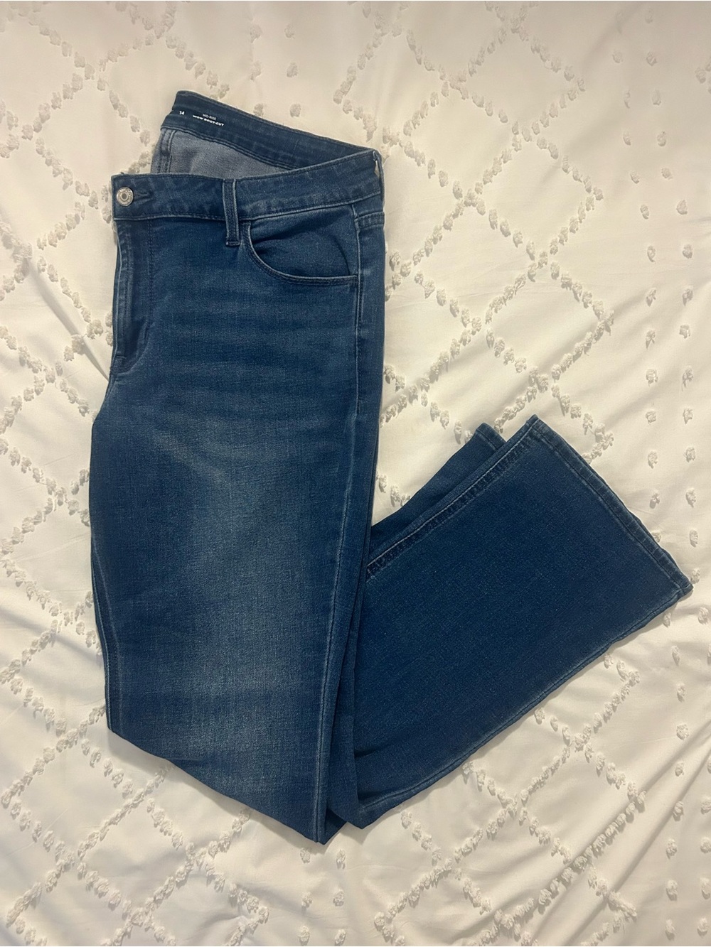Old Navy Womens Mid Rise WOW Bootcut Jeans